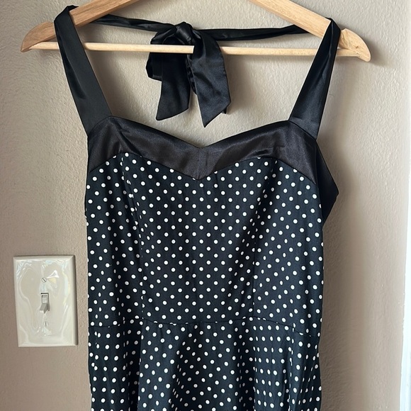 DRESS TELLS Polka Dot Rockabilly Pinup Halter Dress - Picture 1 of 7
